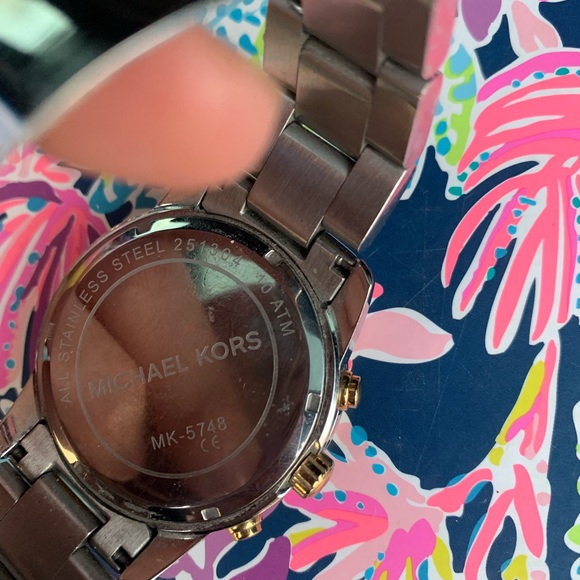 Michael Kors silver and gold watch - Picture 5 of 5